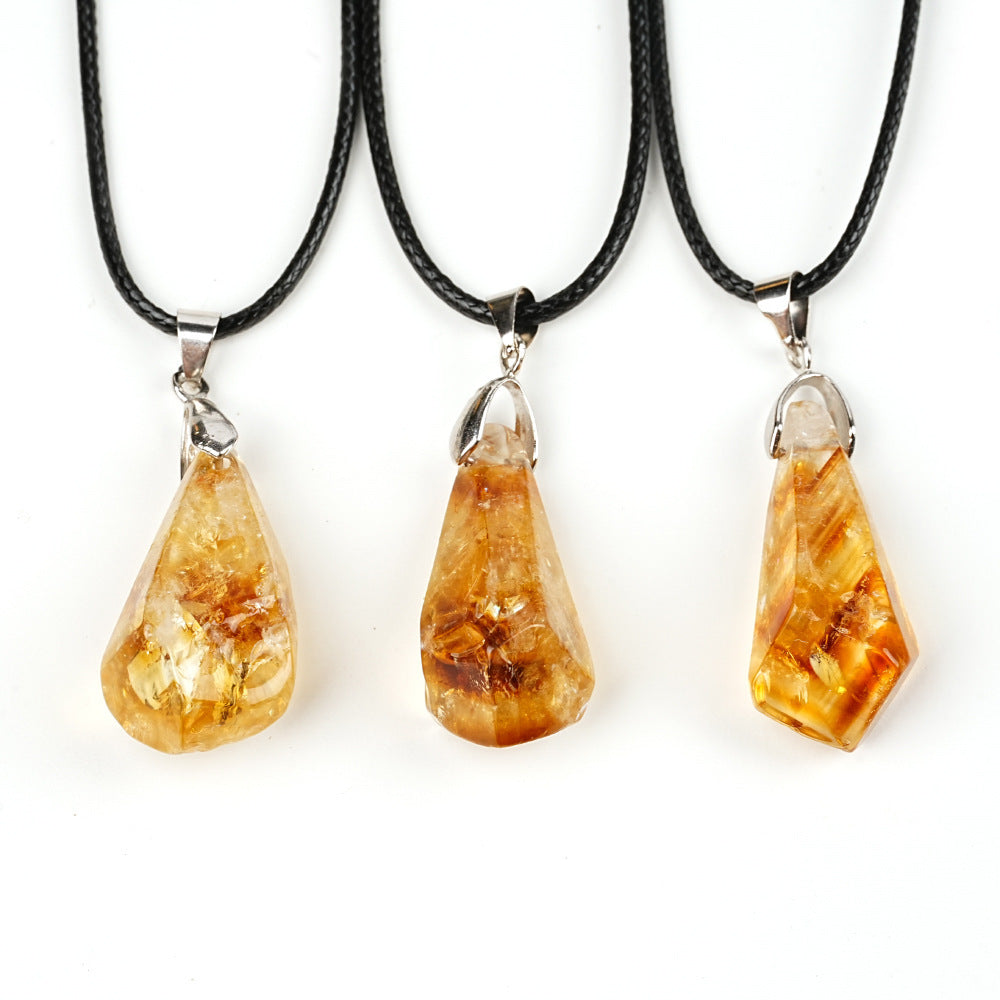 Pendentif Citrine Brute : L'Énergie Pure de la Terre - Karmisya