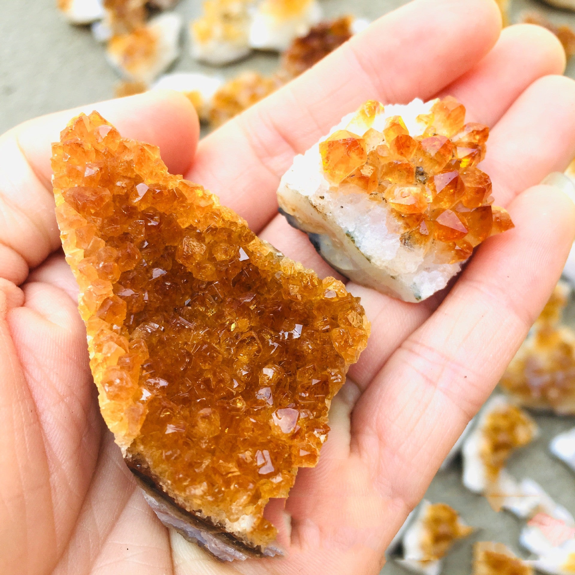 Cluster de Citrine Naturelle – Abondance & Énergie Solaire - Karmisya