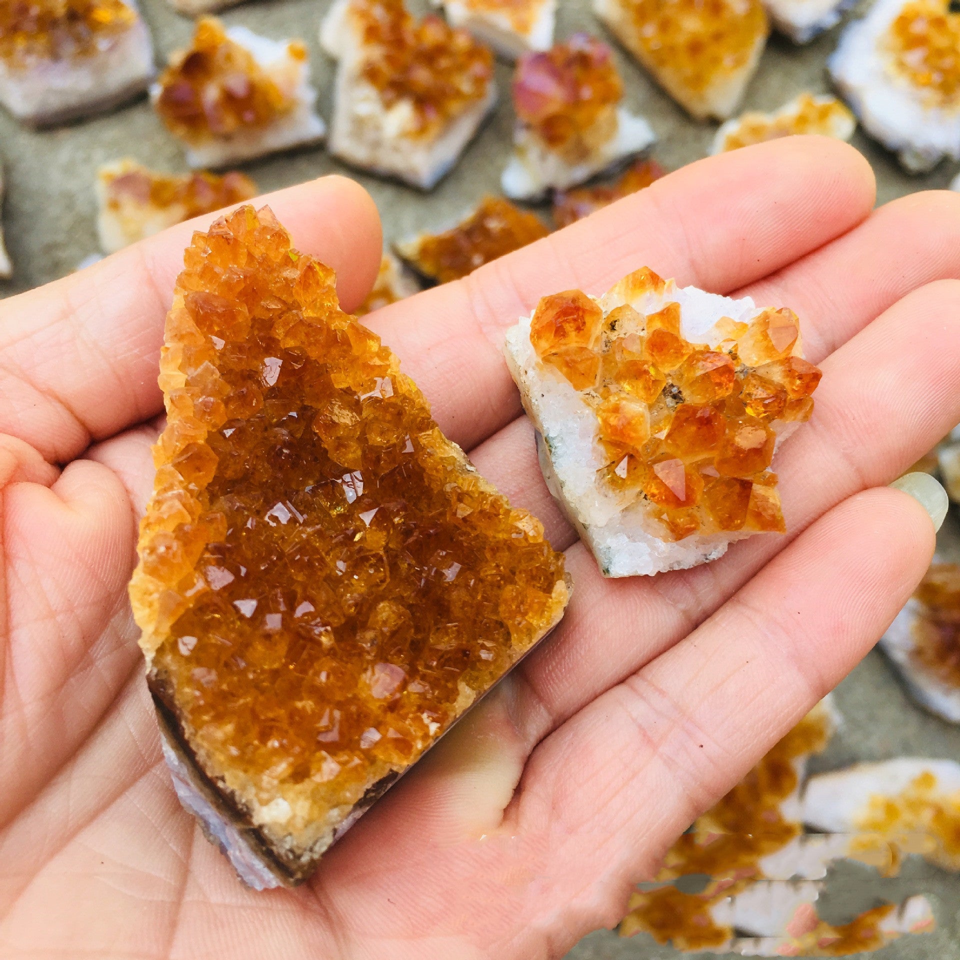 Cluster de Citrine Naturelle – Abondance & Énergie Solaire - Karmisya