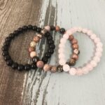 ensemble de bracelets confiance en l'amour en quartz rose onyx et rhodonite